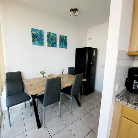 2 Fuer 3-4 Person , Klima, Parkplatz Διαμέρισμα *