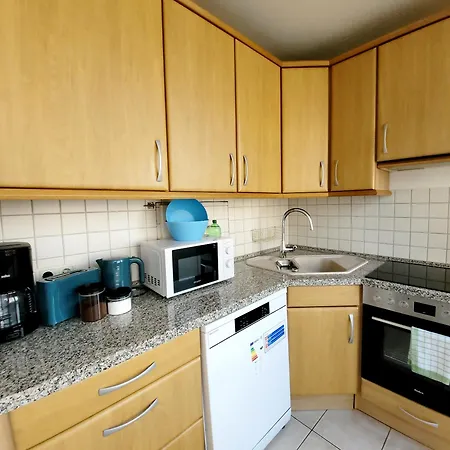 Διαμέρισμα 2 Fuer 3-4 Person , Klima, Parkplatz *