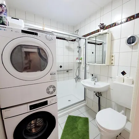 Διαμέρισμα 2 Fuer 3-4 Person , Klima, Parkplatz Mülheim an der Ruhr