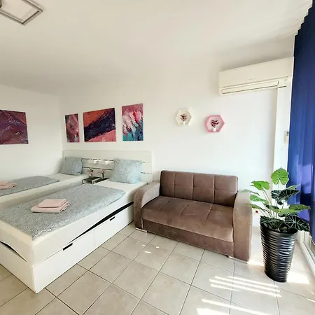 2 Fuer 3-4 Person , Klima, Parkplatz